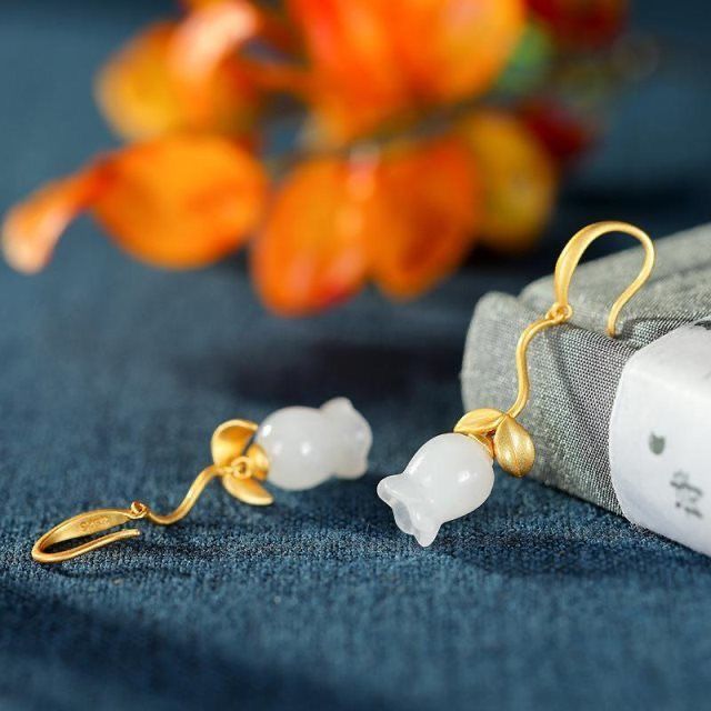 Stunning Silver Earring for Daily Wear