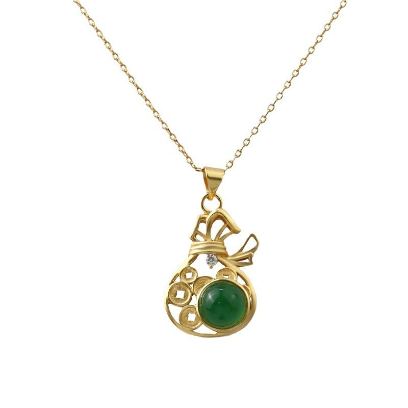 Beautiful Gold Necklace with Unique Style