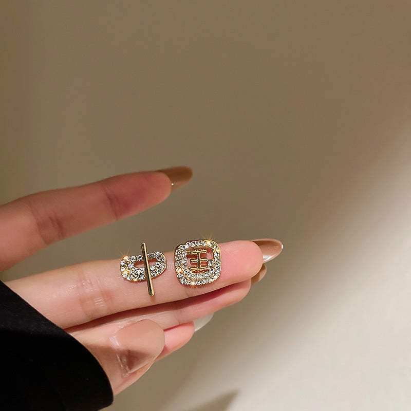 Beautiful Earring with Unique Style