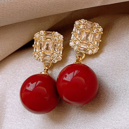Romantic Pearl Earring for Special Moments