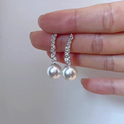 Classic Pearl Earring with Timeless Appeal