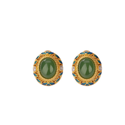 Classic Gold Earring with Timeless Appeal