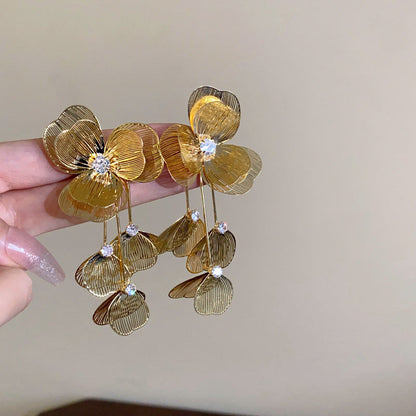 Elegant Earring for Every Occasion