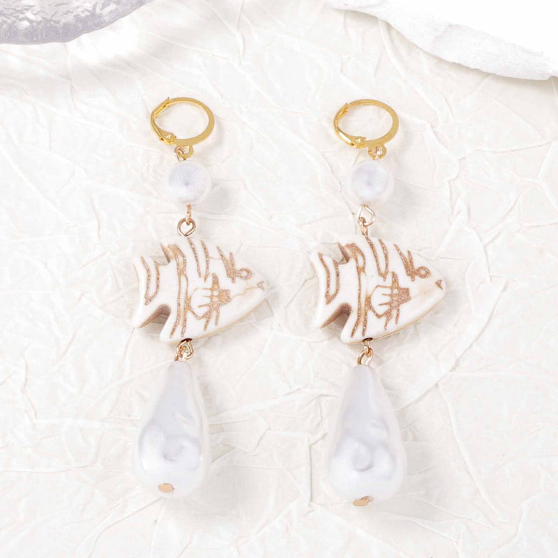 Beautiful Pearl Earring with Unique Style