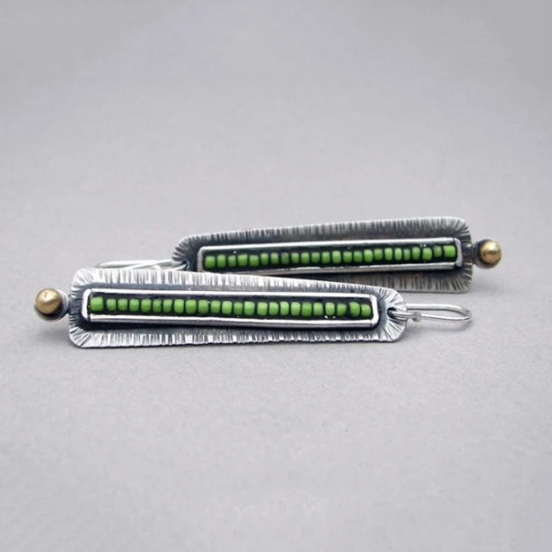 Charming Silver Earring for Any Occasion