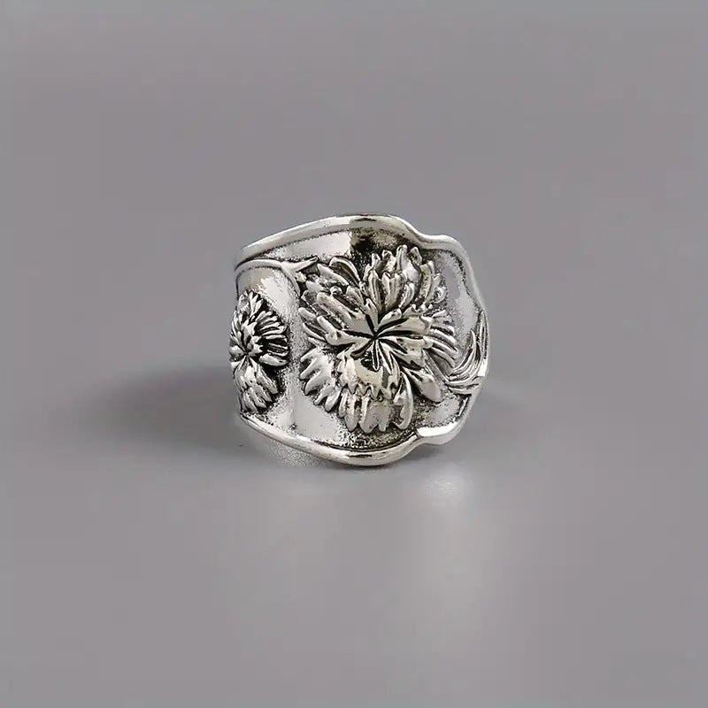 Classic Ring with Timeless Appeal