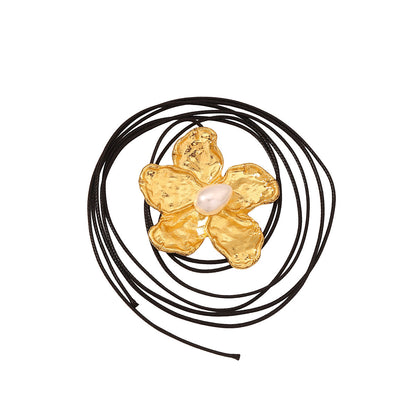 Romantic Pearl Necklace for Special Moments