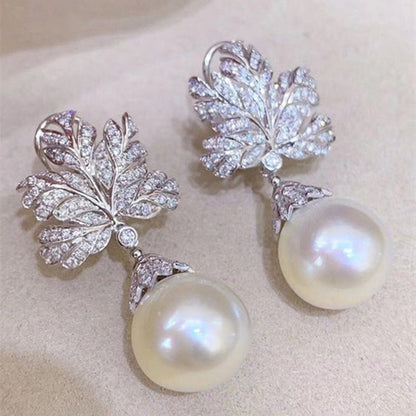 Classic Pearl Earring with Timeless Appeal