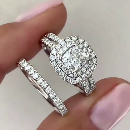 Beautiful Set with Unique Style