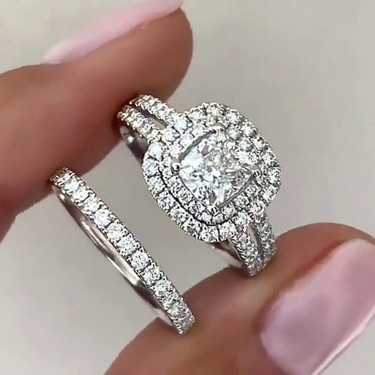 Beautiful Set with Unique Style