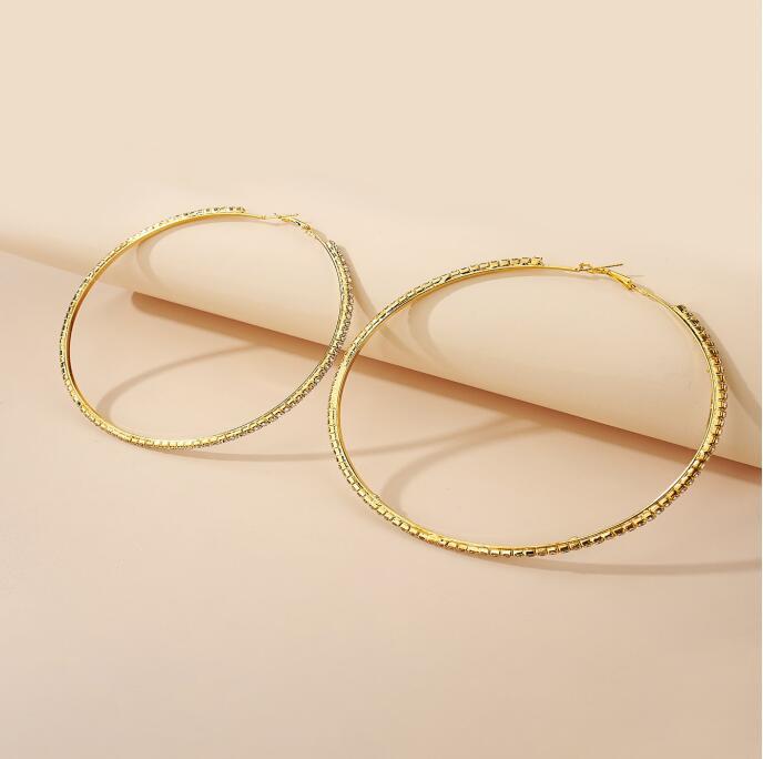 Romantic Earring for Special Moments