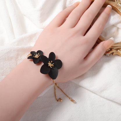 Classic Necklace with Timeless Appeal