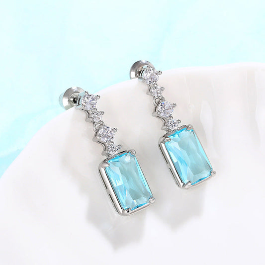 Elegant Earring for Every Occasion