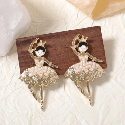 Charming Pearl Earring for Any Occasion