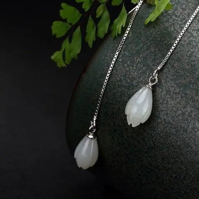 Charming Silver Earring for Any Occasion