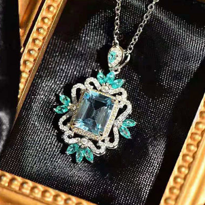 Beautiful Necklace with Unique Style