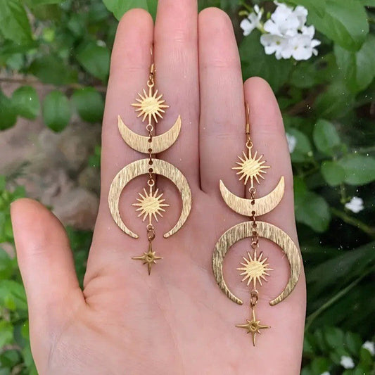Classic Gold Earring with Timeless Appeal