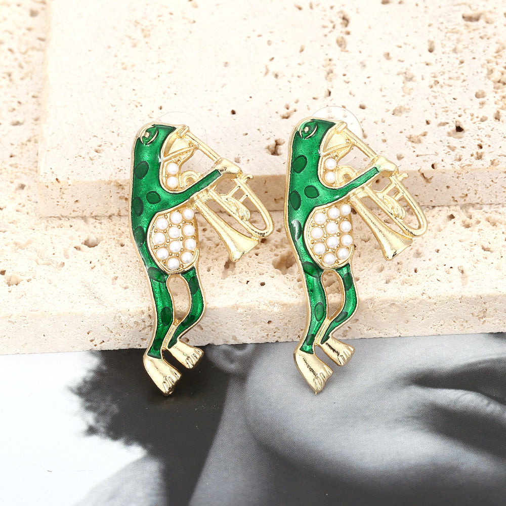Delicate Artisan Pearl Earring