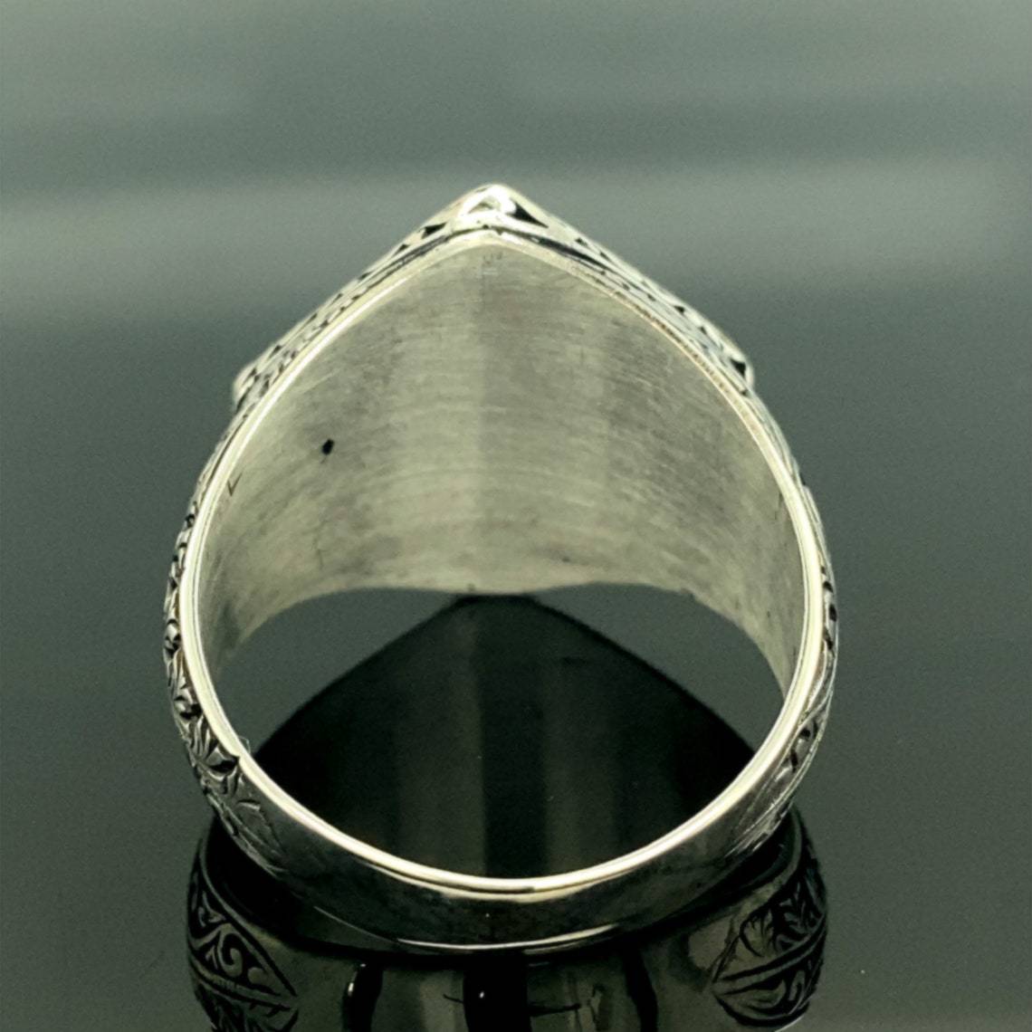 Elegant Ring for Every Occasion