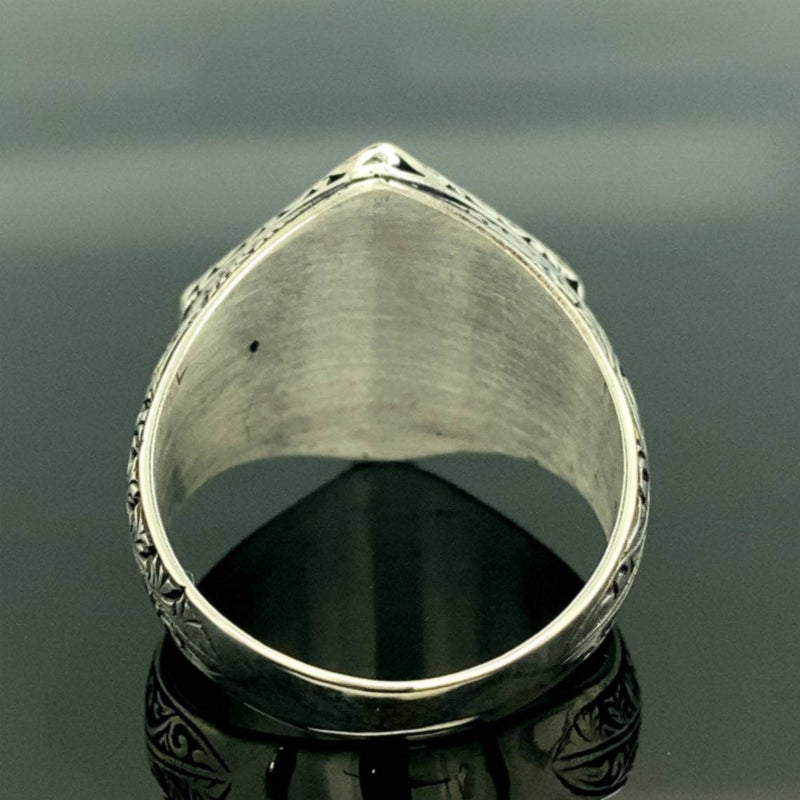 Elegant Ring for Every Occasion