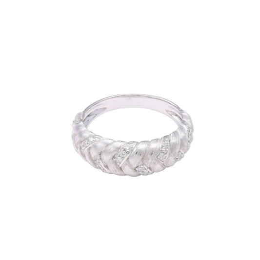 Charming Ring for Any Occasion