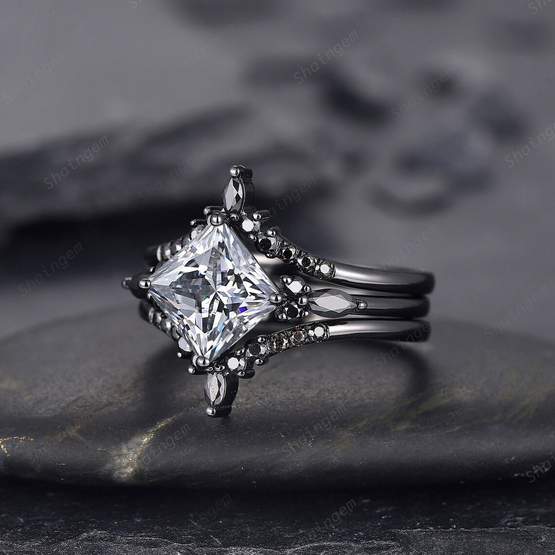 Classic Ring with Timeless Appeal