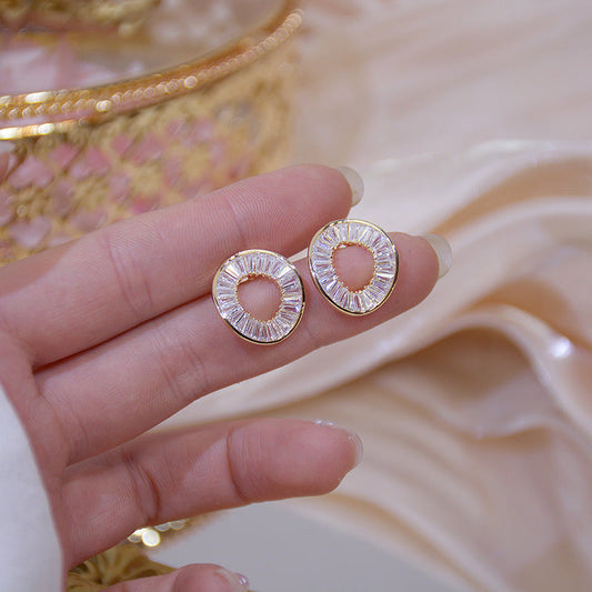 Classic Earring with Timeless Appeal