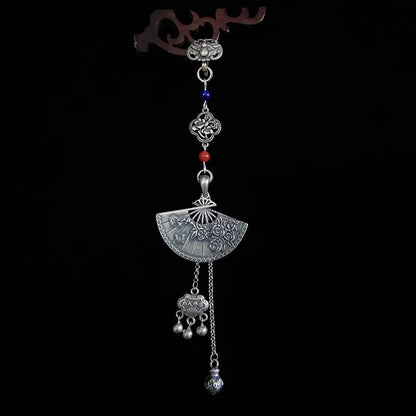 Charming Silver Pendant for Any Occasion