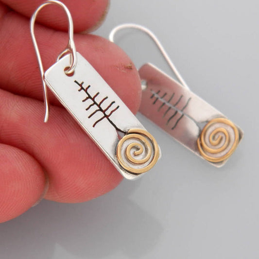 Charming Silver Earring for Any Occasion