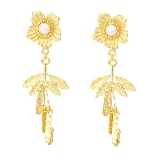 Romantic Pearl Earring for Special Moments