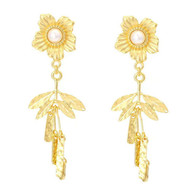 Romantic Pearl Earring for Special Moments