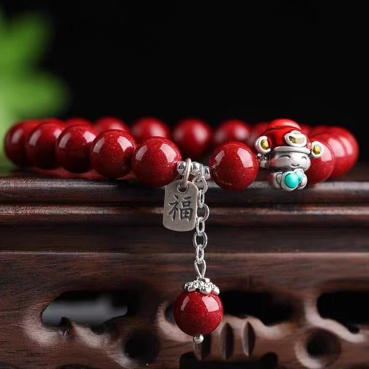 Charming Silver Bracelet for Any Occasion