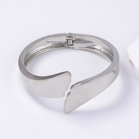 Charming Bracelet for Any Occasion