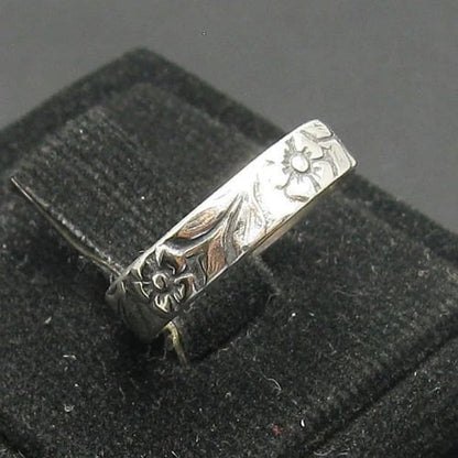 Stunning Silver Ring for Daily Wear