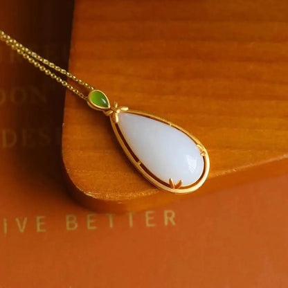 Stunning Silver Necklace for Daily Wear