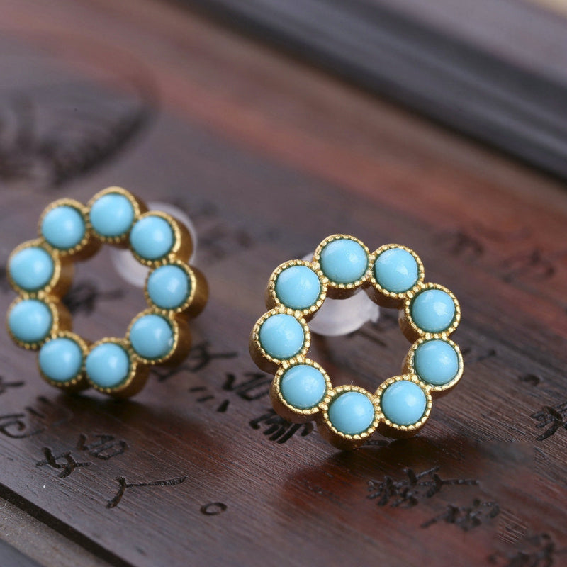 Vintage Handmade Gold Earring