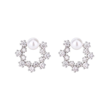 Stunning Pearl Earring for Daily Wear