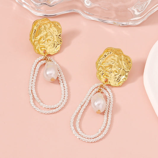 Romantic Pearl Earring for Special Moments