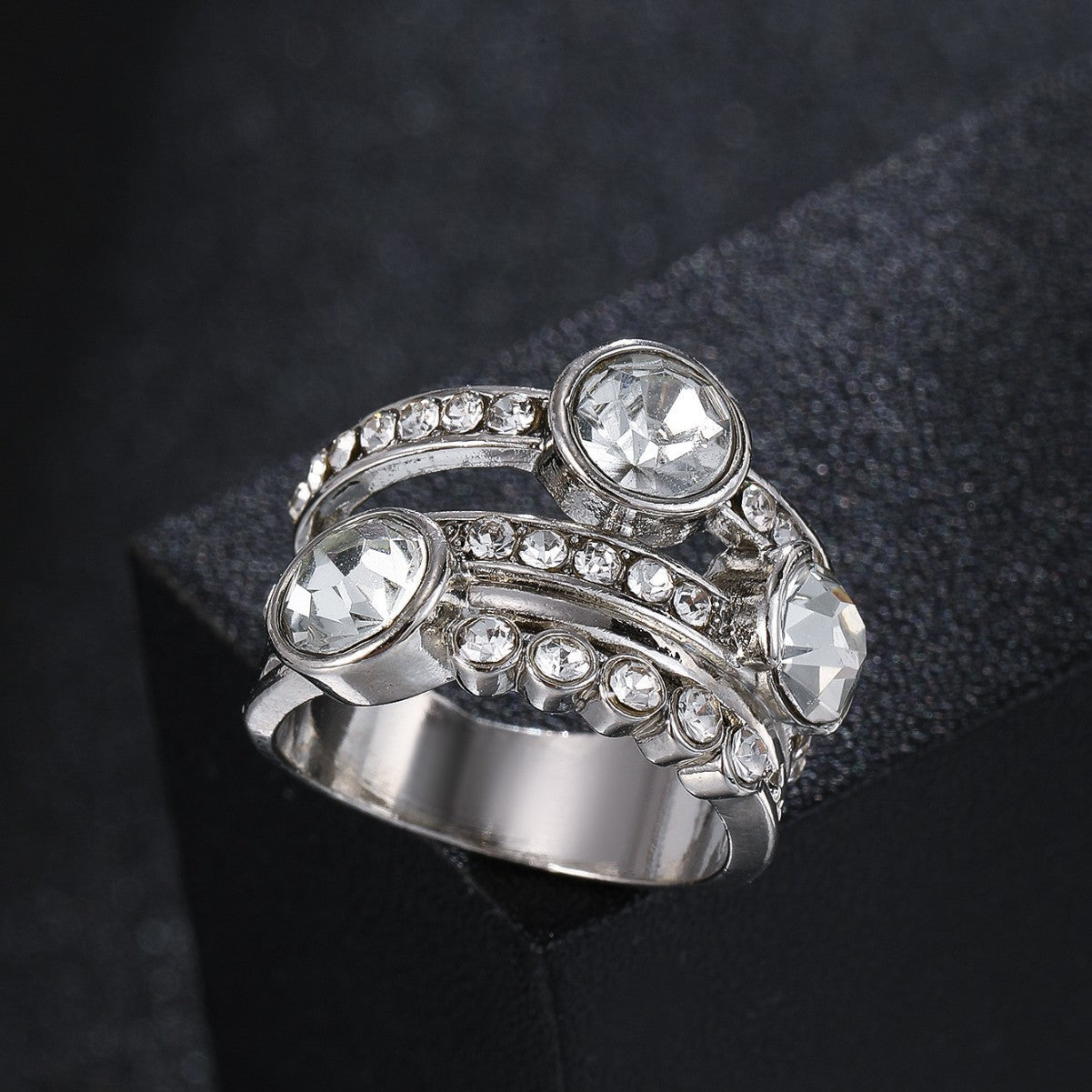 Elegant Ring for Every Occasion