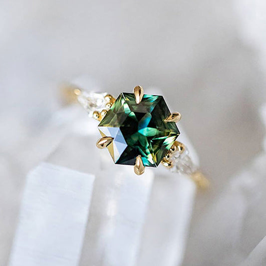 Charming Gold Ring for Any Occasion