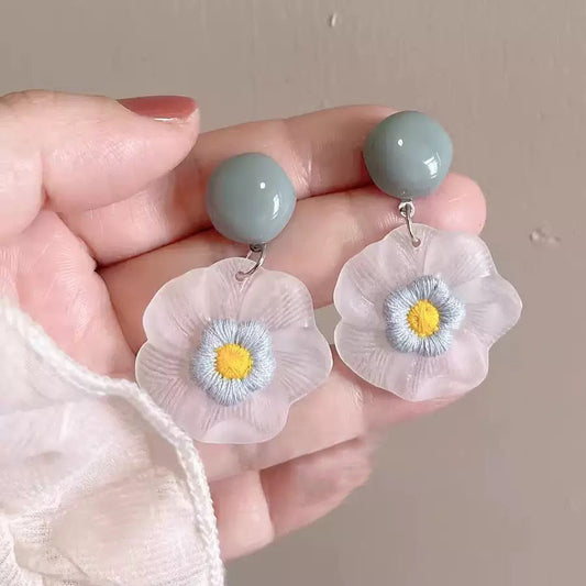 Stunning Earring for Daily Wear