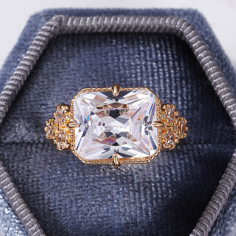 Beautiful Gold Ring with Unique Style