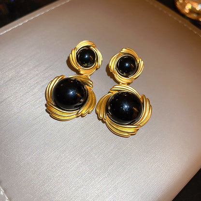 Stunning Gold Earring for Daily Wear