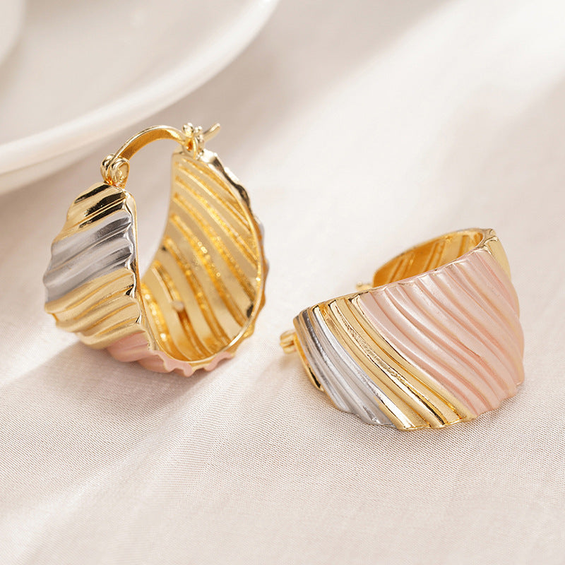 Beautiful Earring with Unique Style