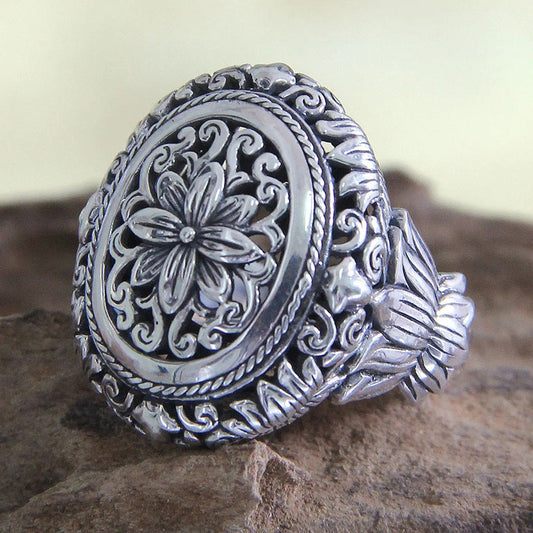 Beautiful Ring with Unique Style