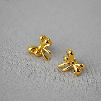 Stunning Gold Earring for Daily Wear