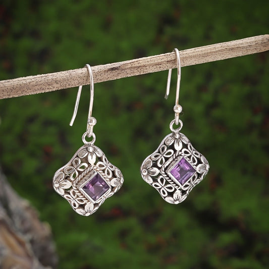Charming Earring for Any Occasion