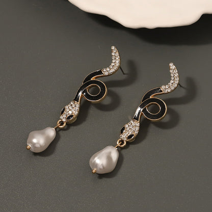 Delicate Artisan Pearl Earring