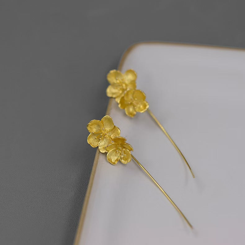 Elegant Earring for Every Occasion