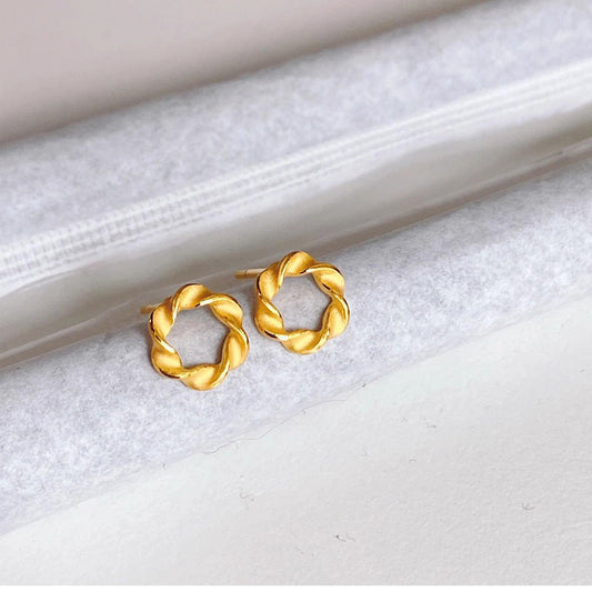 Elegant Earring for Every Occasion